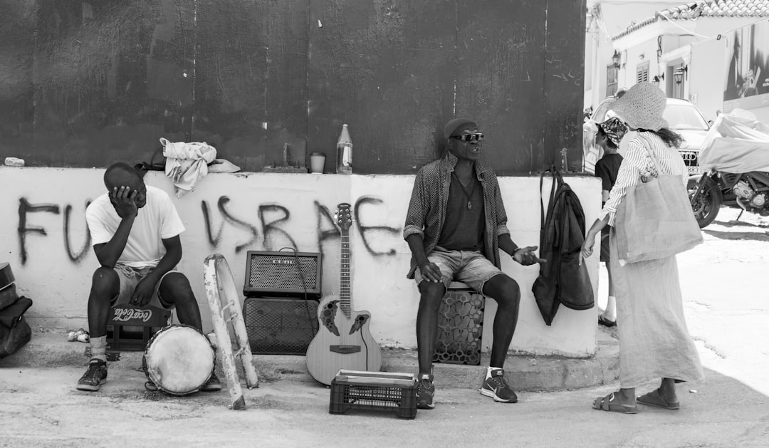 Daily Life in Greece: Culture Shock, Language & Integration Tips for Americans