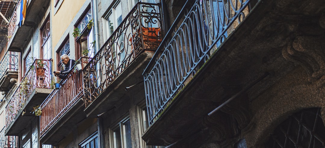 Daily Life in Portugal: Culture Shock, Language & Integration Tips for Americans