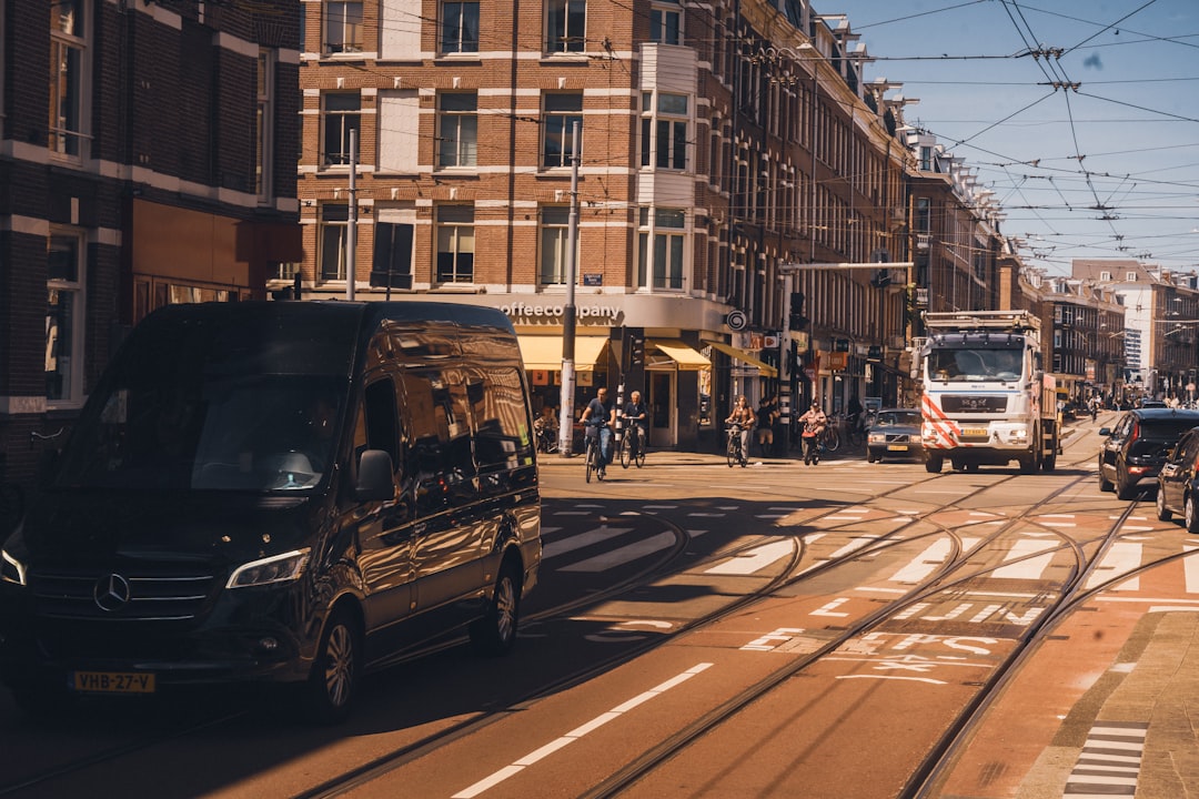 Daily Life in the Netherlands: Culture Shock, Language & Integration Tips for Americans