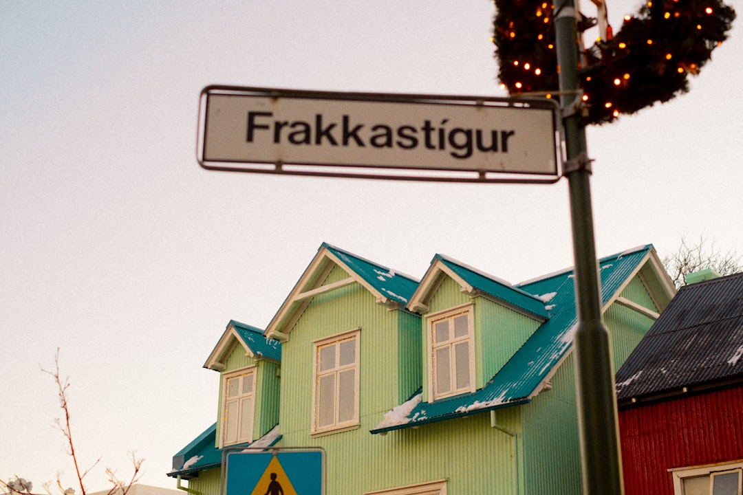 Norwegian Slang & Street Talk: Sound Like a Local in Norge