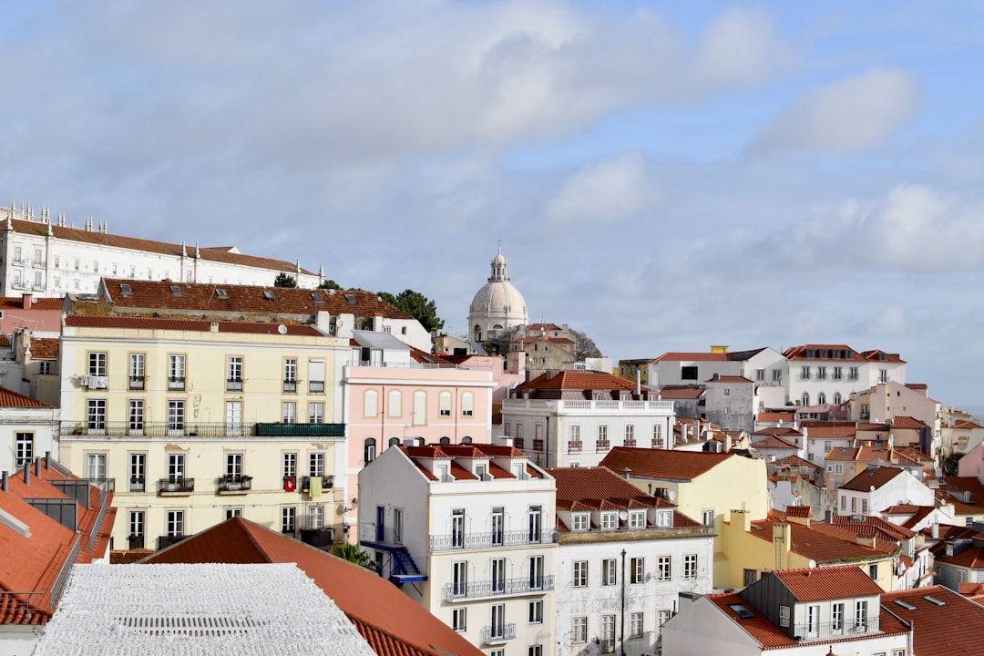 Portuguese Pronunciation Masterclass: Why European Portuguese Sounds Like Russian